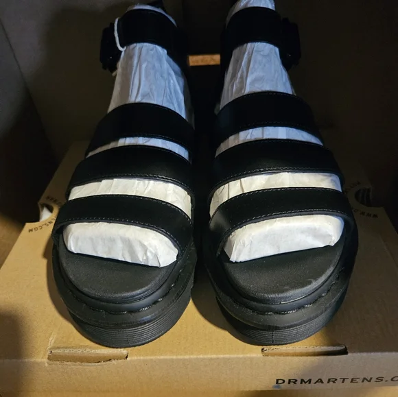 DR. MARTENS BLAIRE SANDAL: BLACK: NEW IN BOX: SIZE 9 - Picture 2 of 4